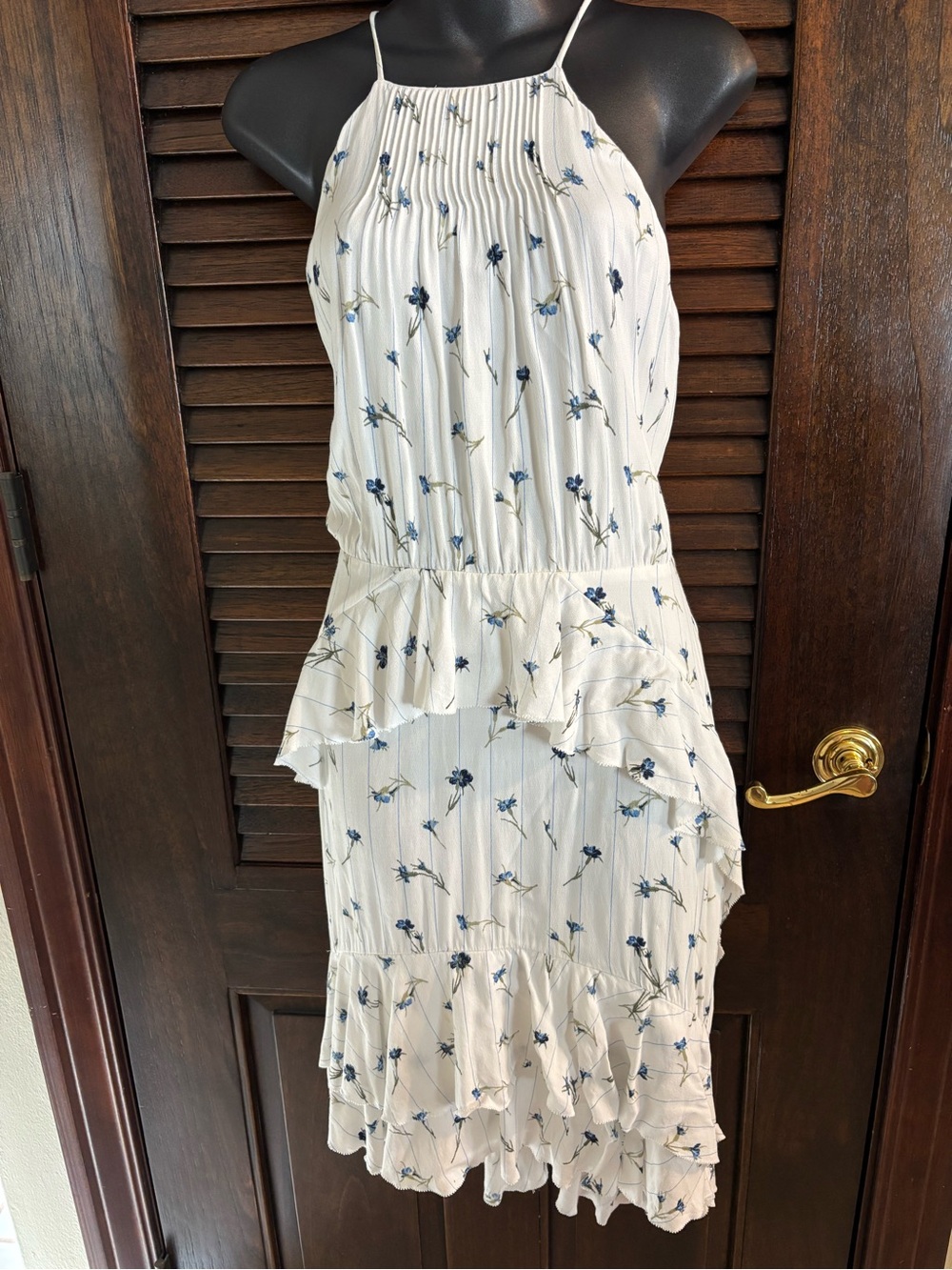 Joie Lamberta Dress Featuring a White & Blue Floral Print Size: 10